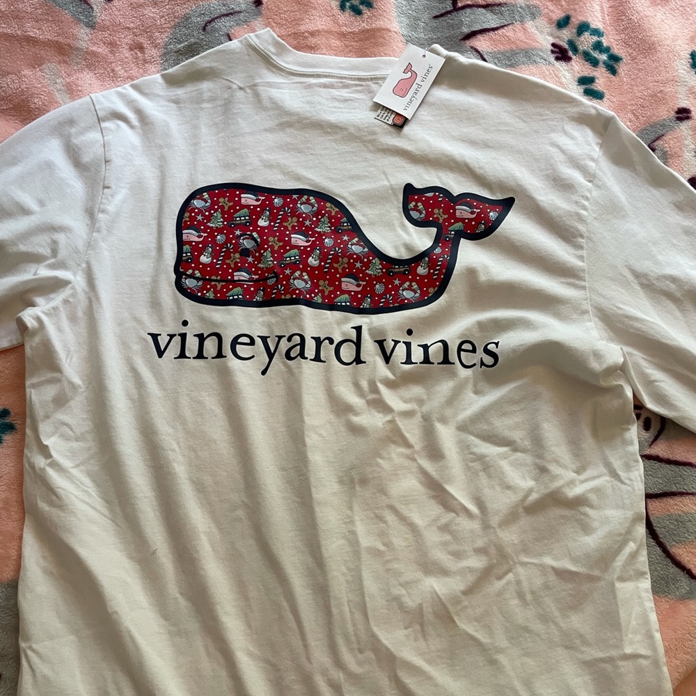 New with tags Christmas Vineyard Vines shirt